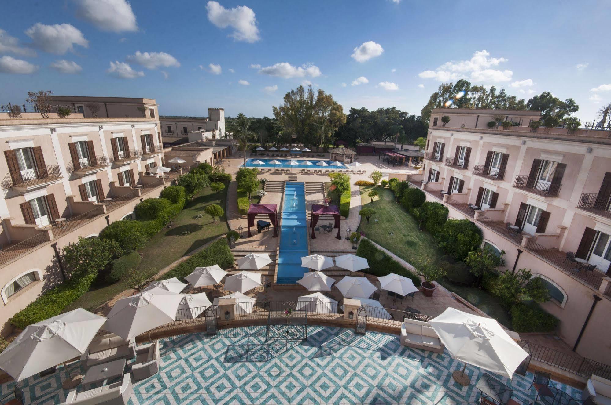Almar Giardino Di Costanza Resort & Spa مازارا ديل فالو المظهر الخارجي الصورة